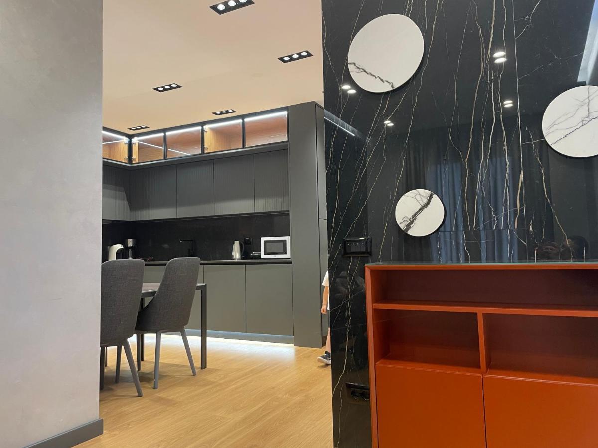 Tirana Lux Apartments Экстерьер фото