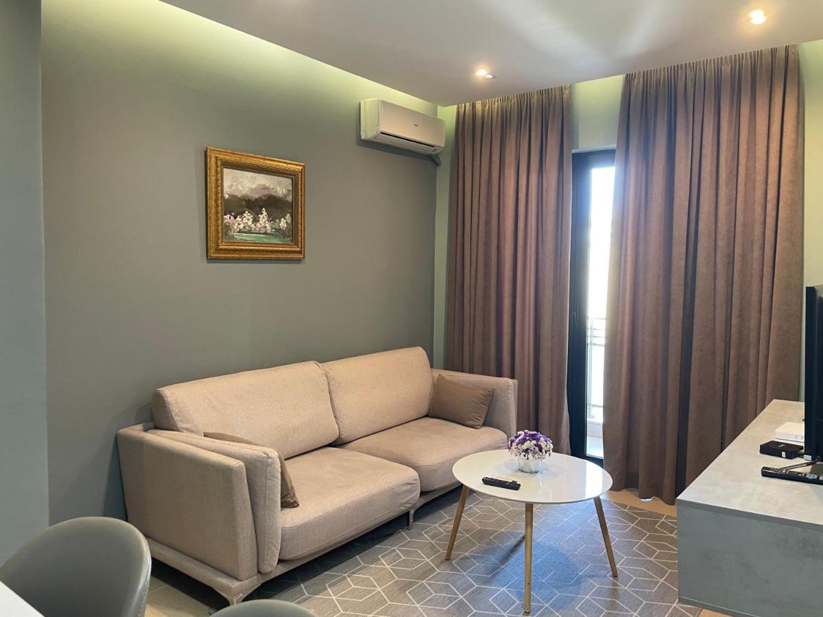 Tirana Lux Apartments Экстерьер фото