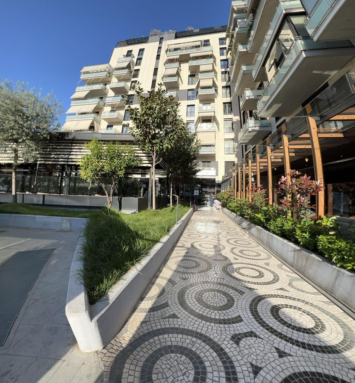 Tirana Lux Apartments Экстерьер фото