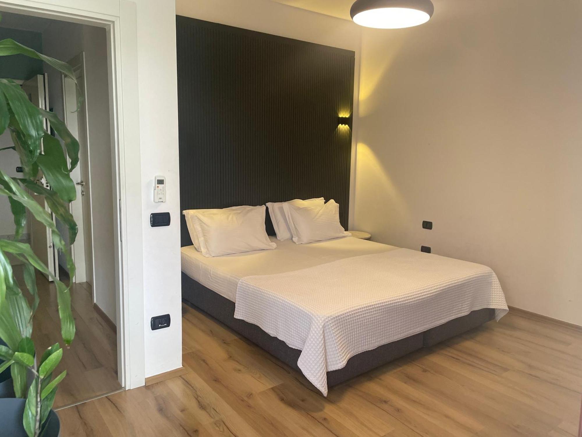 Tirana Lux Apartments Экстерьер фото