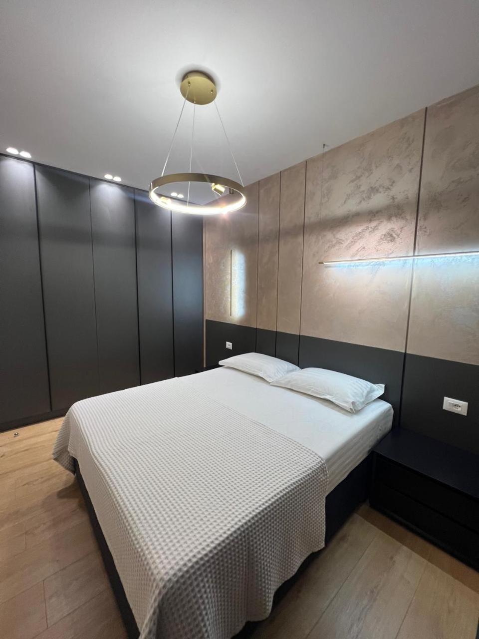 Tirana Lux Apartments Экстерьер фото