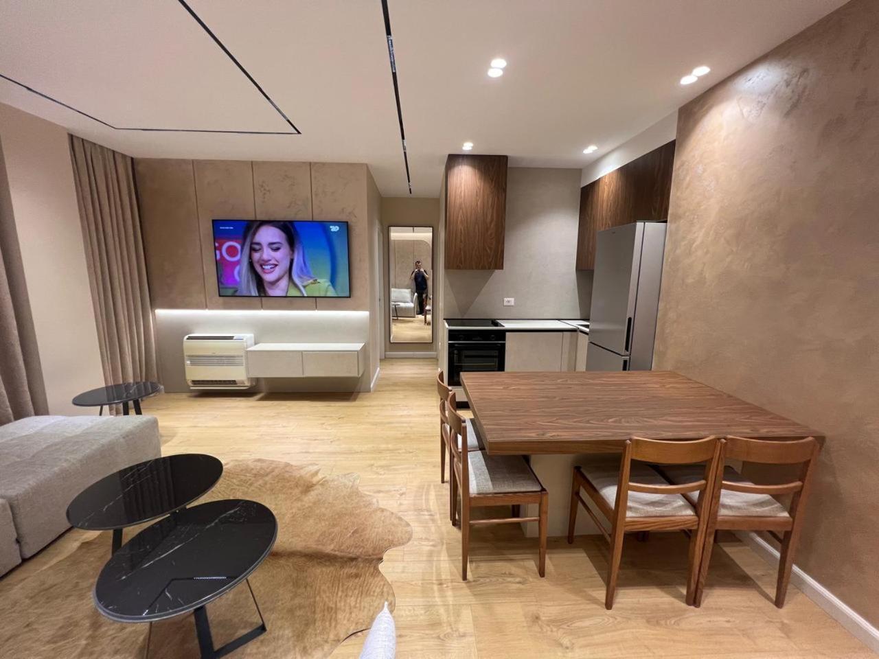 Tirana Lux Apartments Экстерьер фото